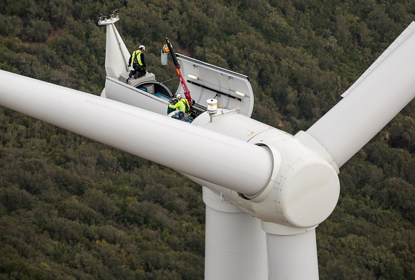 Siemens signs long-term wind service agreement in UK