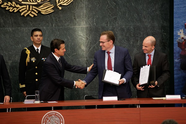 BHP Billiton and PEMEX sign agreement for deep-water oil discovery in Mexico