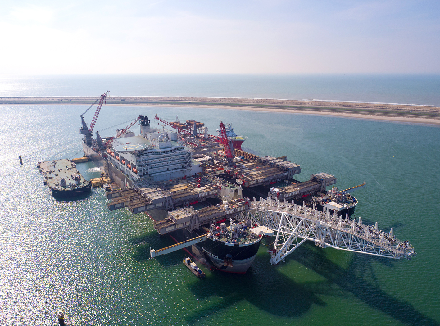 Pioneering Spirit vessel resumes pipelaying for TurkStream
