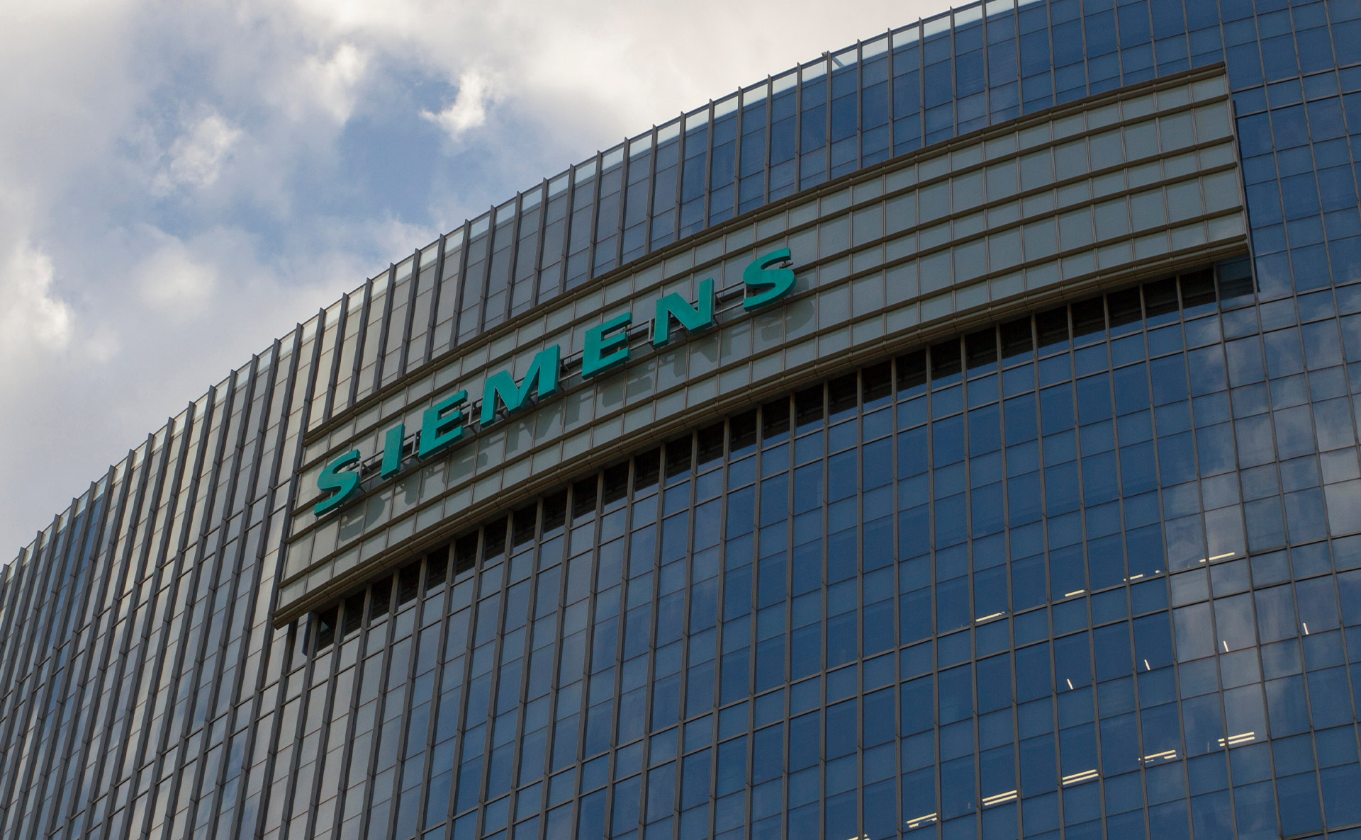 Siemens Energy launches its first megawatt green hydrogen production project in China